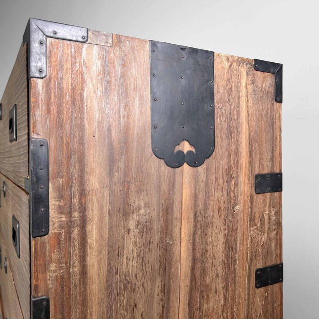 Black Japanese Kimono Paulownia Tansu Chest of Drawers, 1960s For Sale - Image 8 of 14