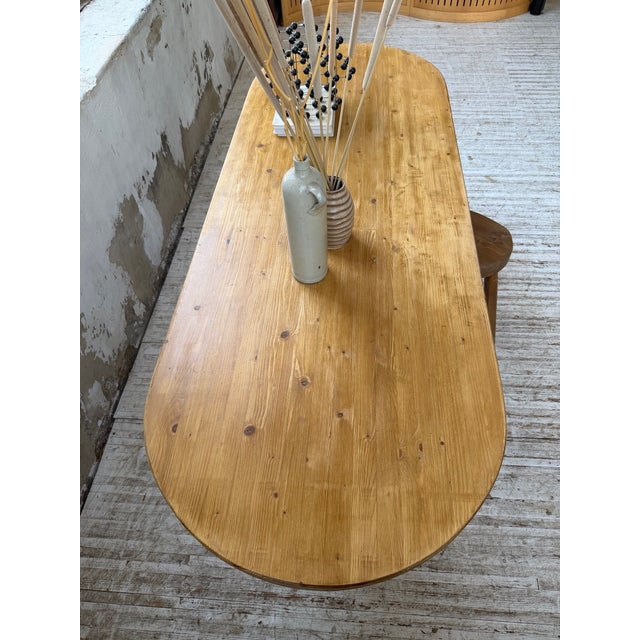Brutalist Oval Table in Pine, 1950 For Sale - Image 9 of 18
