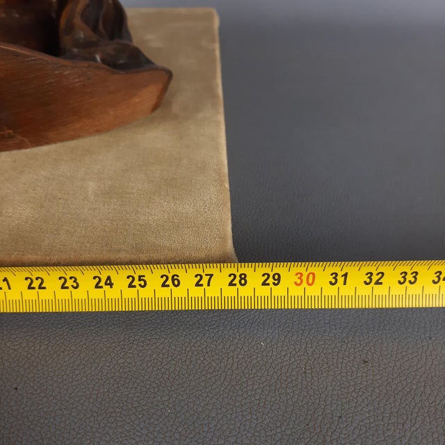 Vintage Italian Carved Wooden High Relief of Christ, 20th Century For Sale - Image 12 of 14