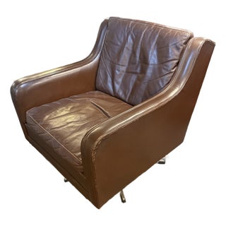 1970s Mid Century Leather Swivel Club Chair For Sale