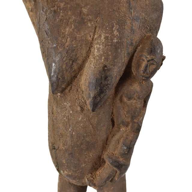 African Early 20th Century Lobi Maternity Figure with Child Burkina Faso For Sale - Image 3 of 8