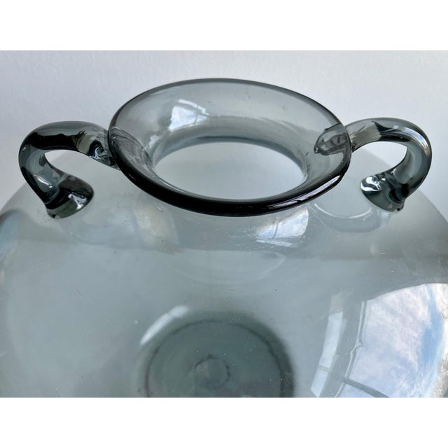 Very Large Glass Vase in the style of Vittorio Zecchin For Sale - Image 11 of 12