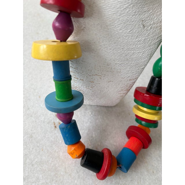 Mid-Century Modern Chunky Wood Geometric Beaded Necklace For Sale In New York - Image 6 of 6