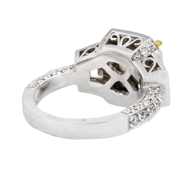 Late 20th Century 18k Colombian Emerald Ring, Size 5 For Sale - Image 4 of 4