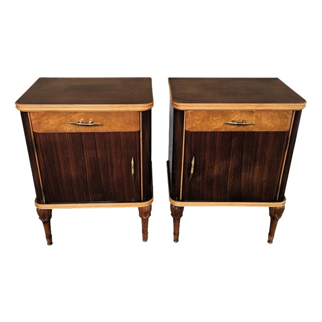 Art Deco Italian Nightstands in Burl Walnut, 1940s, Set of 2 For Sale