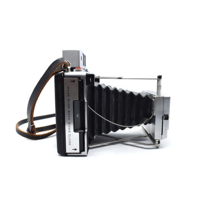 Polaroid Corporation Mid 20th Century Foldable Polaroid Land Automatic Camera Model 350 With Clamshell Cover and Original Leather Shoulder Starp For Sale - Image 4 of 11