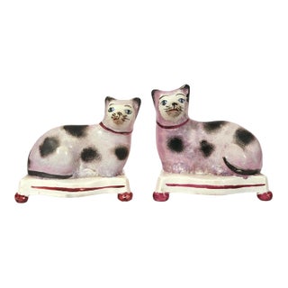 Staffordshire Pottery Cats on Cushions, Pair of Lilac Recumbent Figures Circa 1820–1840 For Sale