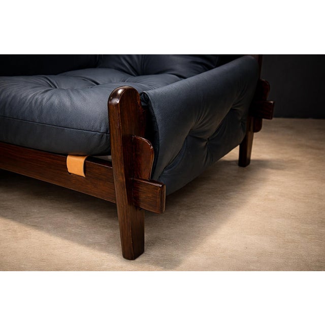 Brazilian Modern Three-Seat Leather Sofa in Rosewood & Leather by Jean Gillon, 1970s For Sale - Image 13 of 14