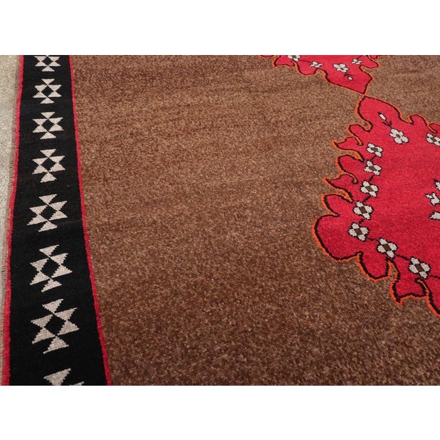 Tribal Galerie Shabab Collection Mid-20th Century Turkish Anatolian Tribal Carpet For Sale - Image 3 of 8