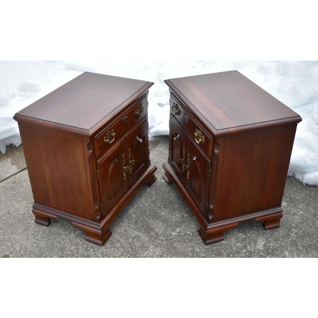 Pennsylvania House Vintage Pennsylvania House Pair of Cherry Traditional Style Nightstands For Sale - Image 4 of 13