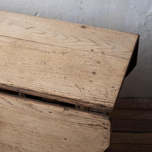 English Oak Gate-Leg Table, 18th Century For Sale - Image 16 of 18
