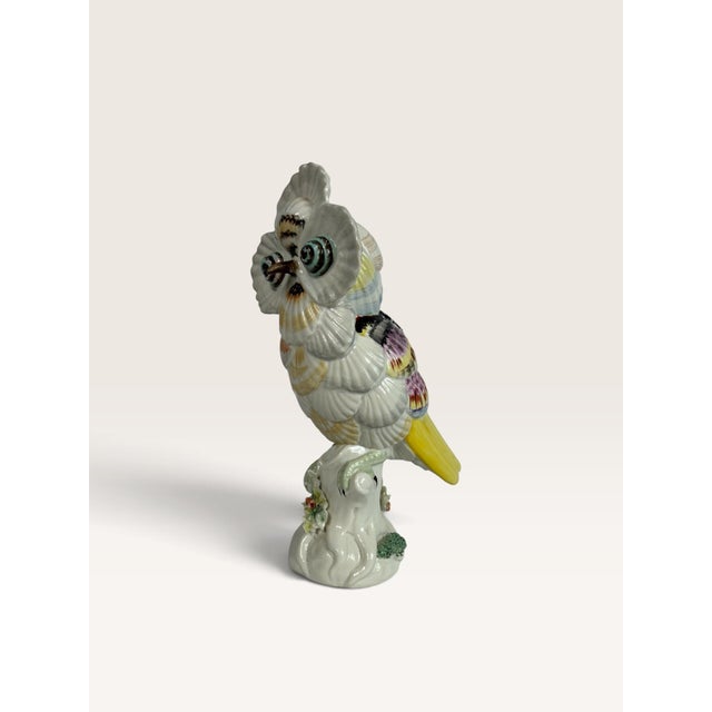 Eggshell Mid 20th Century Mottahedeh Italian Grotto Style Majolica Seashell Owl Figurine For Sale - Image 8 of 11