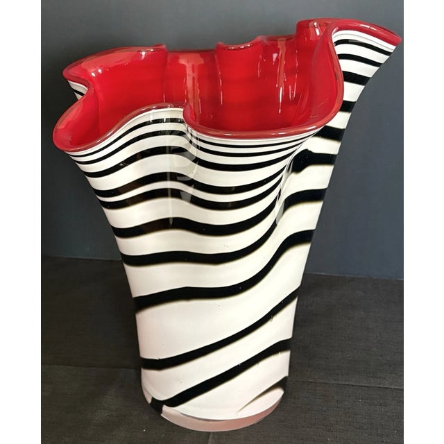 Mid-Century Modern Vintage Murano Style European Blown Art Glass Handkerchief Vase For Sale - Image 3 of 11