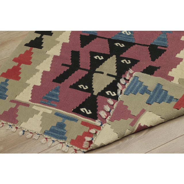 1970s Farmhouse Style Geometric Design Pink Oushak Kilim Rug For Sale - Image 12 of 13