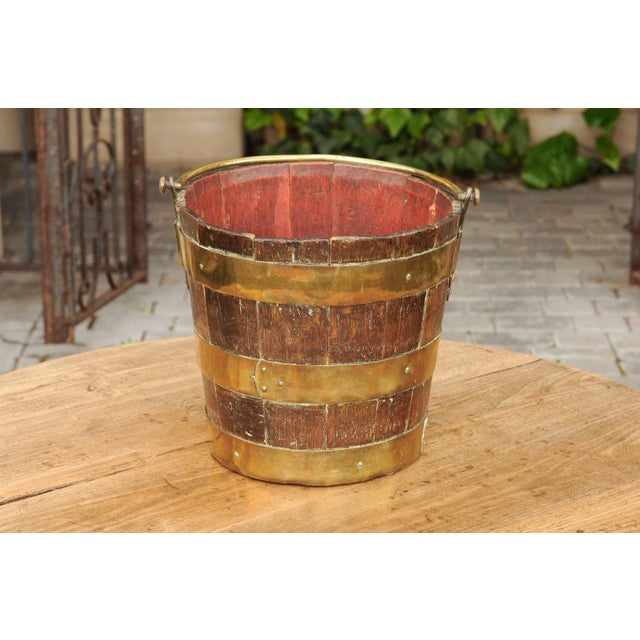 English English Oak Bucket with Brass Handle and Horizontal Braces, circa 1880 For Sale - Image 3 of 11