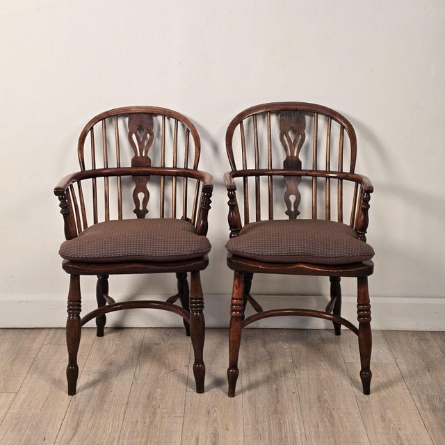 Set of Six Antique English Oak Windsor Armchairs, 19th Century For Sale - Image 4 of 11