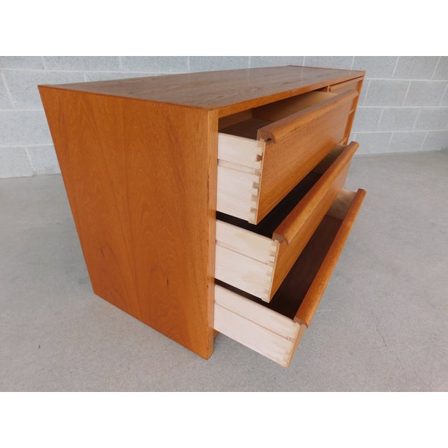 Jesper Danish Modern Teak Dresser and Mirror For Sale In Philadelphia - Image 6 of 16