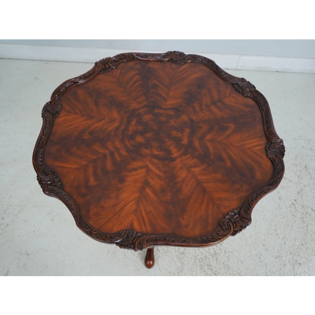Queen Anne Maitland Smith Flame Mahogany Pedestal Pie Crust Table For Sale - Image 3 of 12