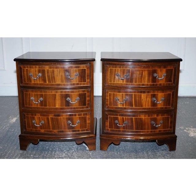 Vintage English Bedside Tables, Set of 2 For Sale - Image 3 of 17