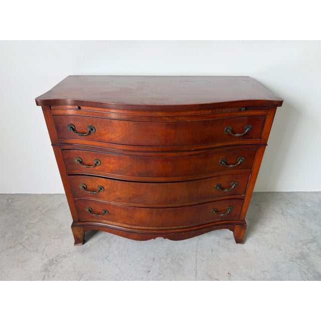 Hollywood Regency Vintage Georgian Style Mahogany Serpentine Chest of Drawers With Writing Brush Slide For Sale - Image 3 of 12