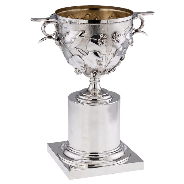 19th Century Victorian Silver Skyphos Cup by Edward & John Barnard, 1867 For Sale