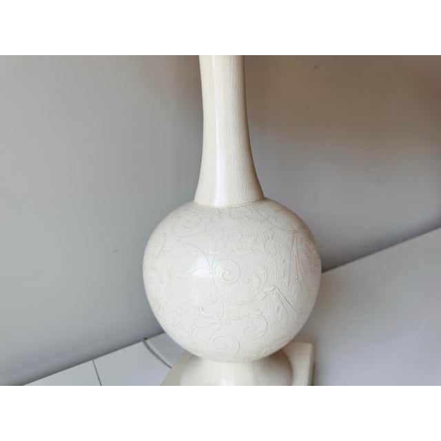 White 1960s Italian Pottery Floral Embossed Lamp For Sale - Image 8 of 11