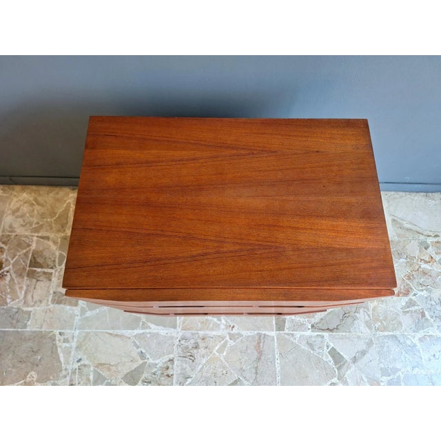 1950s Teak Chest of Drawers by Giuseppe Brusadelli for GBL, 1950s For Sale - Image 5 of 10