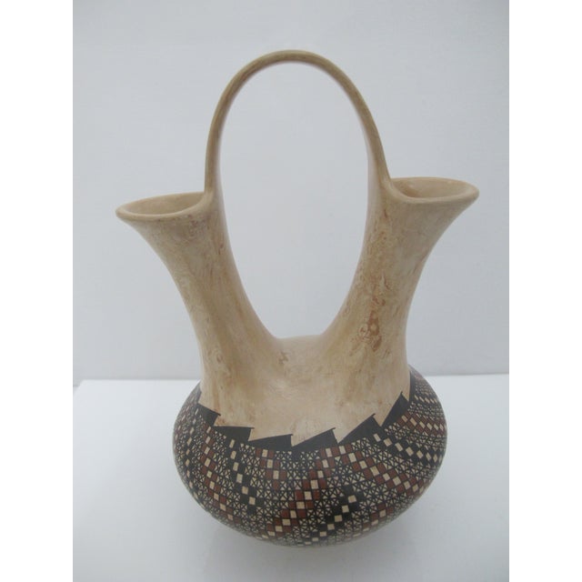 Late 20th Century Mata Ortiz Jesus Olivas Mexico Cuadrillos Geometric Pottery Wedding Vase For Sale - Image 5 of 8