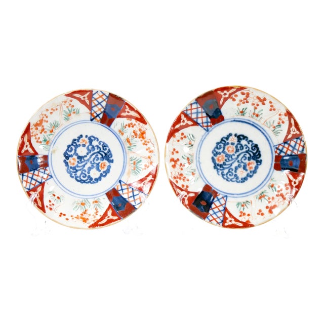 Pair Imari Porcelain Chinese Export Decorative Plates For Sale