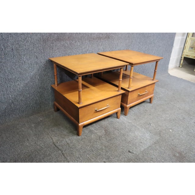 Henredon Mid 20th Century Heritage Henredon Mid Century Nightstand - a Pair For Sale - Image 4 of 12