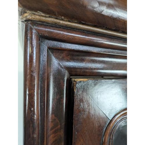 Louis Philippe Glass-Fronted Cabinet in Flamed Mahogany For Sale - Image 11 of 14
