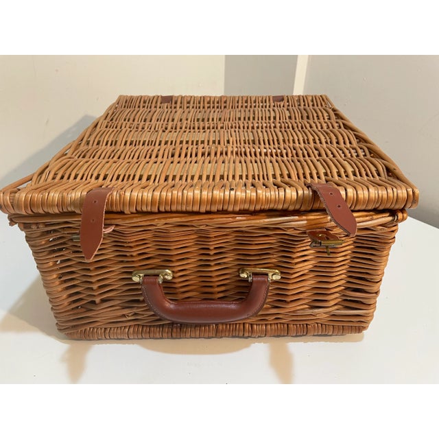 American Vintage English Wicker Picnic Basket For Sale - Image 3 of 11