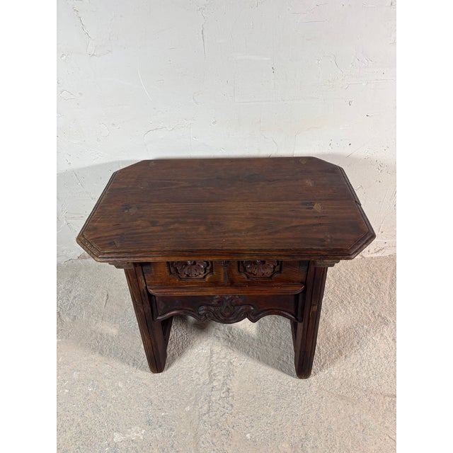 1910s Spanish Castilian Carved Wood Side Table with Iron Hardware, 1910 For Sale - Image 5 of 15