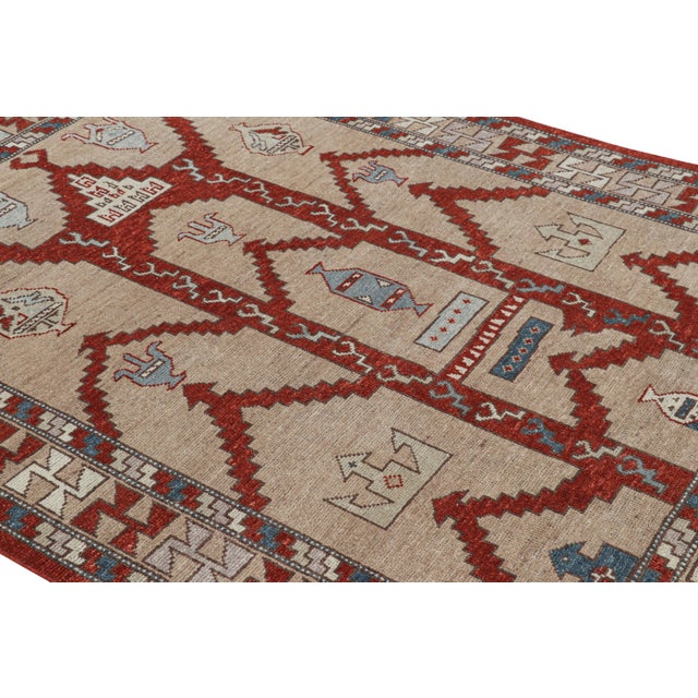 Hand-knotted in in a special blend of Ghazni wool, this 6x8 rug from the custom-classics Burano Collection by Rug & Kilim...