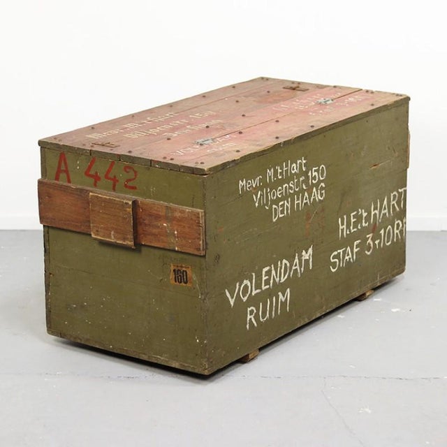 Forest Green Tropical Military Soldiers Chest, 1940s For Sale - Image 8 of 9