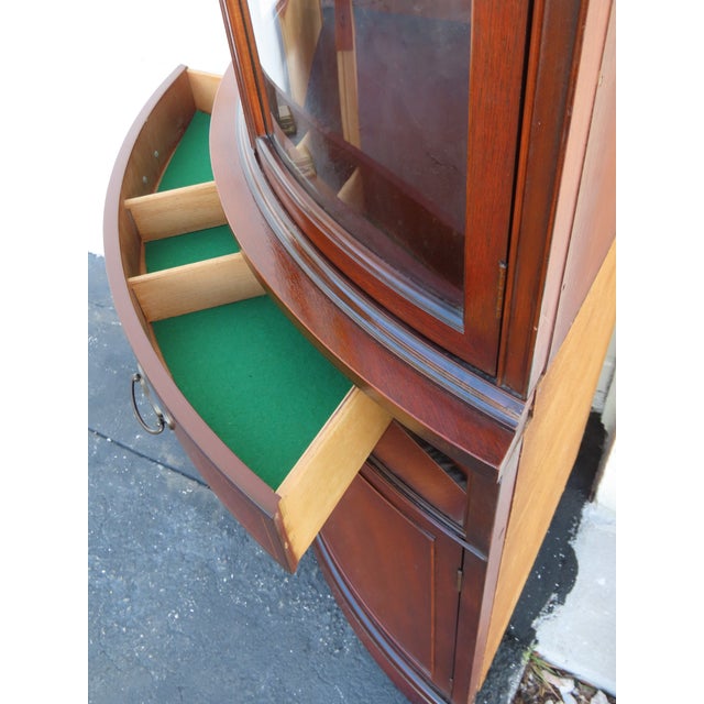 Bassett Mahogany Inlay Corner China Display Cabinet Cupboard 6913 For Sale In Miami - Image 6 of 18