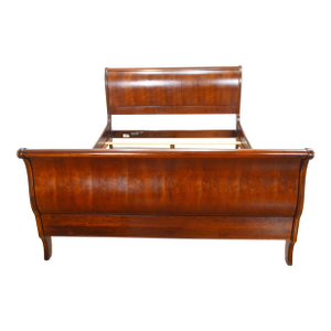 Ethan Allen Queen Sleigh Bed