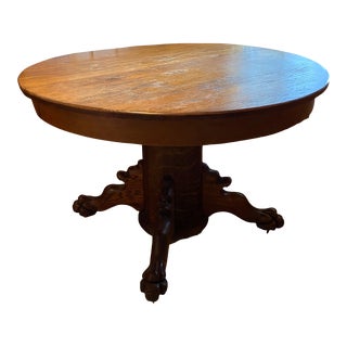 Early 20th Century Vintage Round Oak Pedestal Dining Table For Sale