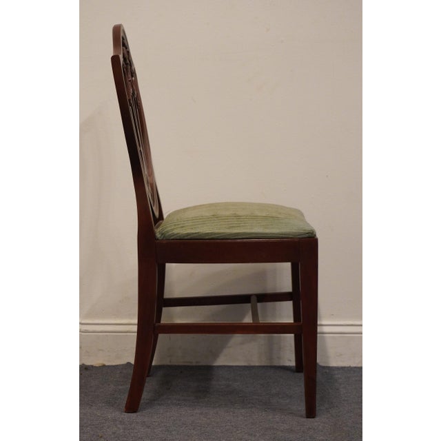 Wood Vintage Solid Mahogany Duncan Phyfe Style Shield Back Dining Side Chair For Sale - Image 7 of 9