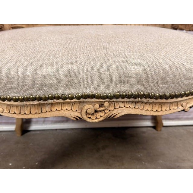 Antique Venetian Rococo Pierced Bench Settee- Hand Carved Bleached Walnut For Sale - Image 15 of 17