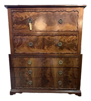 Vintage Mahogany Chest of Drawers With Bookmatched Flame Veneer, C. 1930's