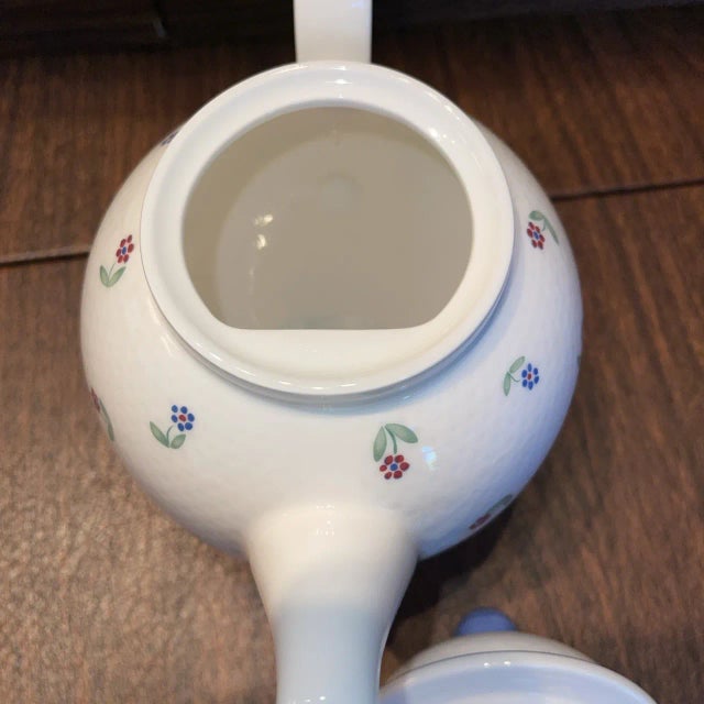 Mid-Century Modern Vintage Villeroy & Boch Adeline Tea/Coffee Pot & Lid For Sale - Image 3 of 7