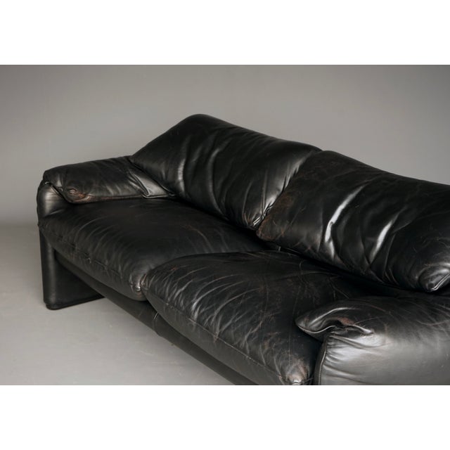 Two Seater Maralunga Sofa in Black Leather from Cassina, 1970s For Sale - Image 12 of 18