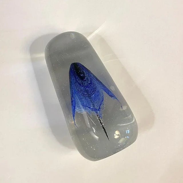 Blue 1980s Tall Art Glass Blue Swirl Jellyfish Paperweight For Sale - Image 8 of 11