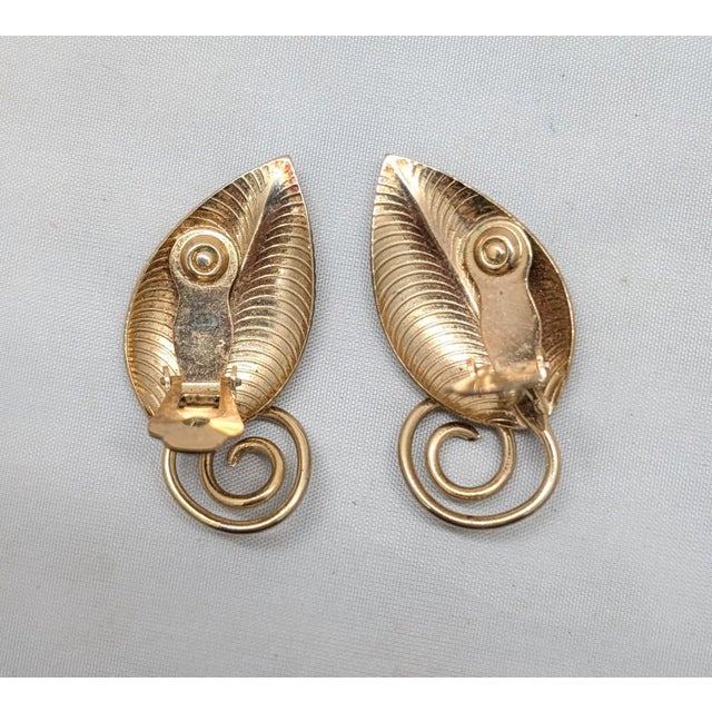 Gold Vintage Signed Napier Goldtone Linden Leaves Clip Earrings, 1954 Ad Piece- 2 Pieces For Sale - Image 8 of 9