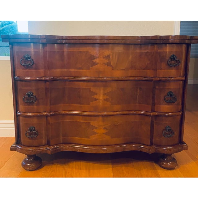 Traditional Burl Wood Beautifully Handcrafted 3 Drawer Chest For Sale - Image 4 of 8