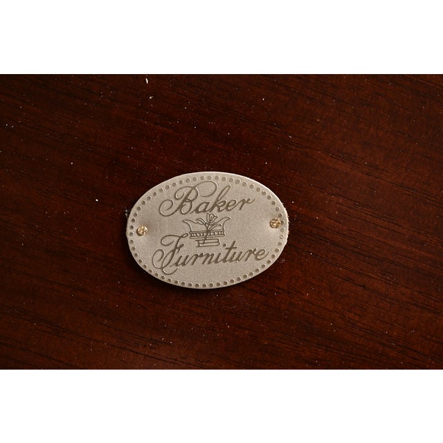 Baker Furniture Georgian Banded Mahogany Pedestal Dining Table, Newly Refinished For Sale - Image 9 of 10