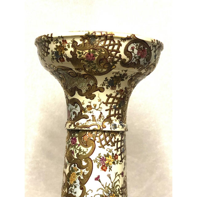 Antique Fischer J. Budapest Charlotte Porcelain Flower Stand, 1890, in Good conditions. Designed 1890 to 1919 This piece...