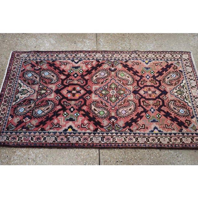 Galerie Shabab Collection Mid-20th Century Persian Hamadan Rug For Sale In New York - Image 6 of 8