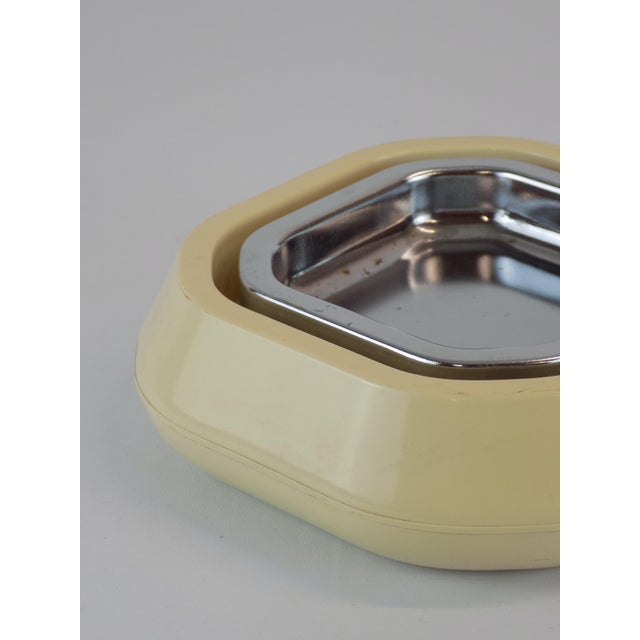Space Age Plastic and Metal Ashtray, Italy, 1970 For Sale - Image 4 of 7